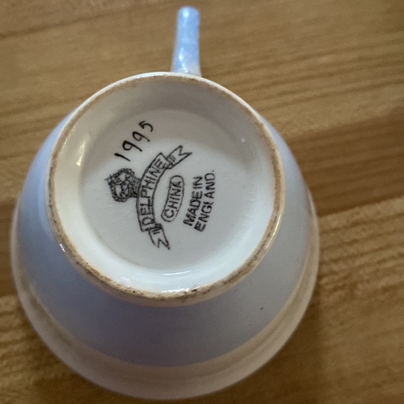 Vintage DELPHINE China England Teacup and Saucer Bone China - Picture 2 of 3